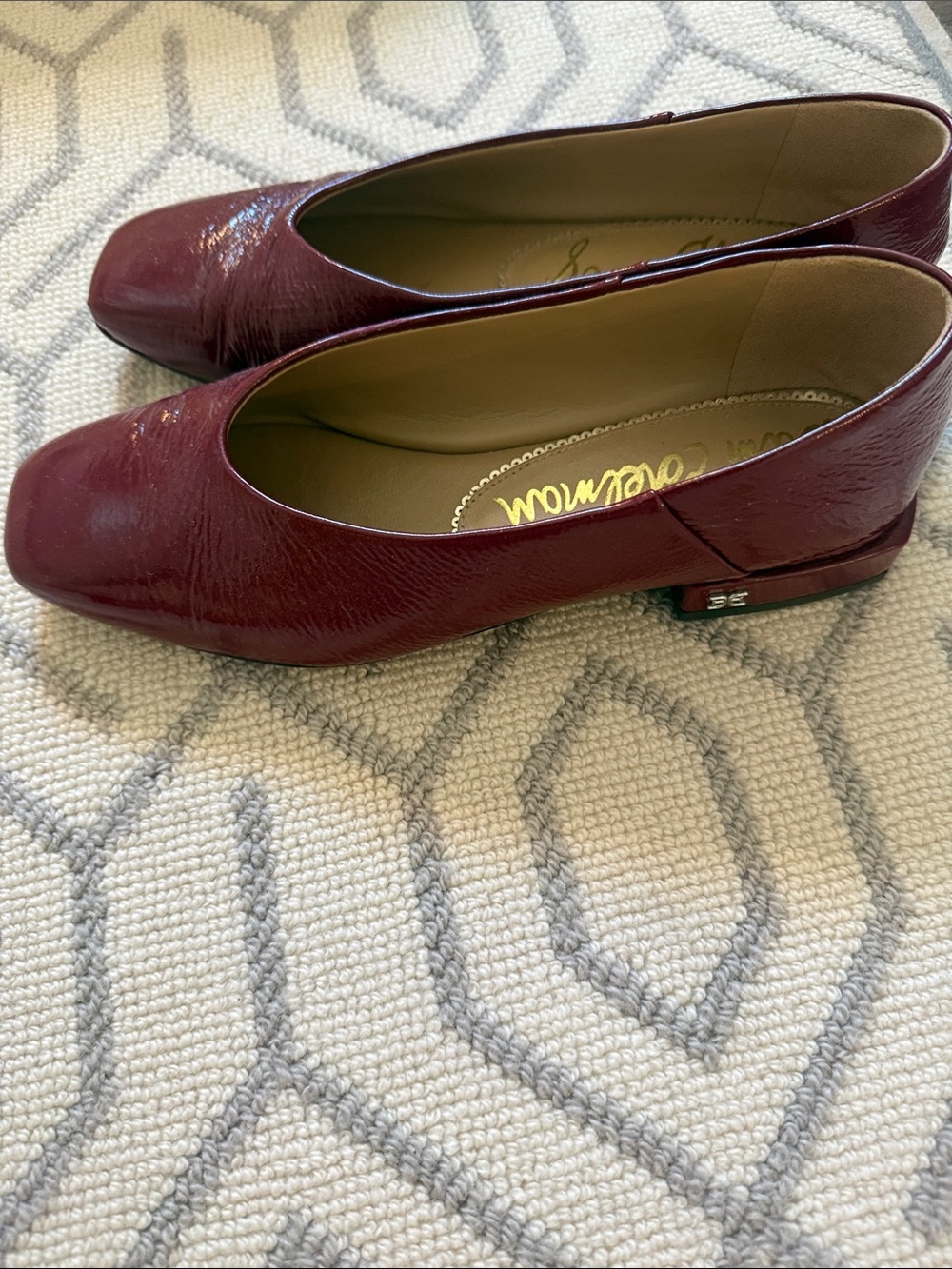 SAM EDELMAN Women’s Burgundy Square-Toe Low Heel Pumps- comfortable!